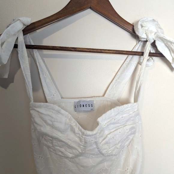 Lioness White Embroidery Senorita Ties Straps Mini Bodycon Dress - Picture 3 of 8